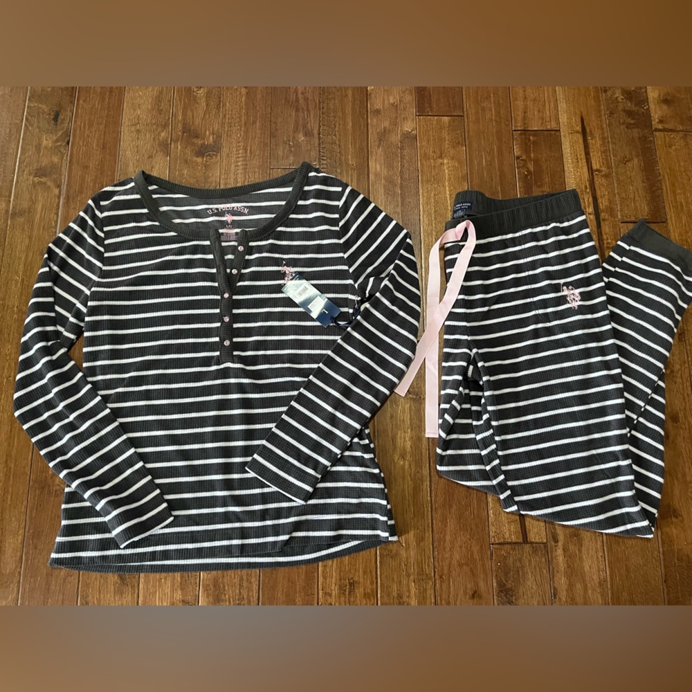 U.S. Polo Assn. NWT Grey/White Striped Pajama Set Large